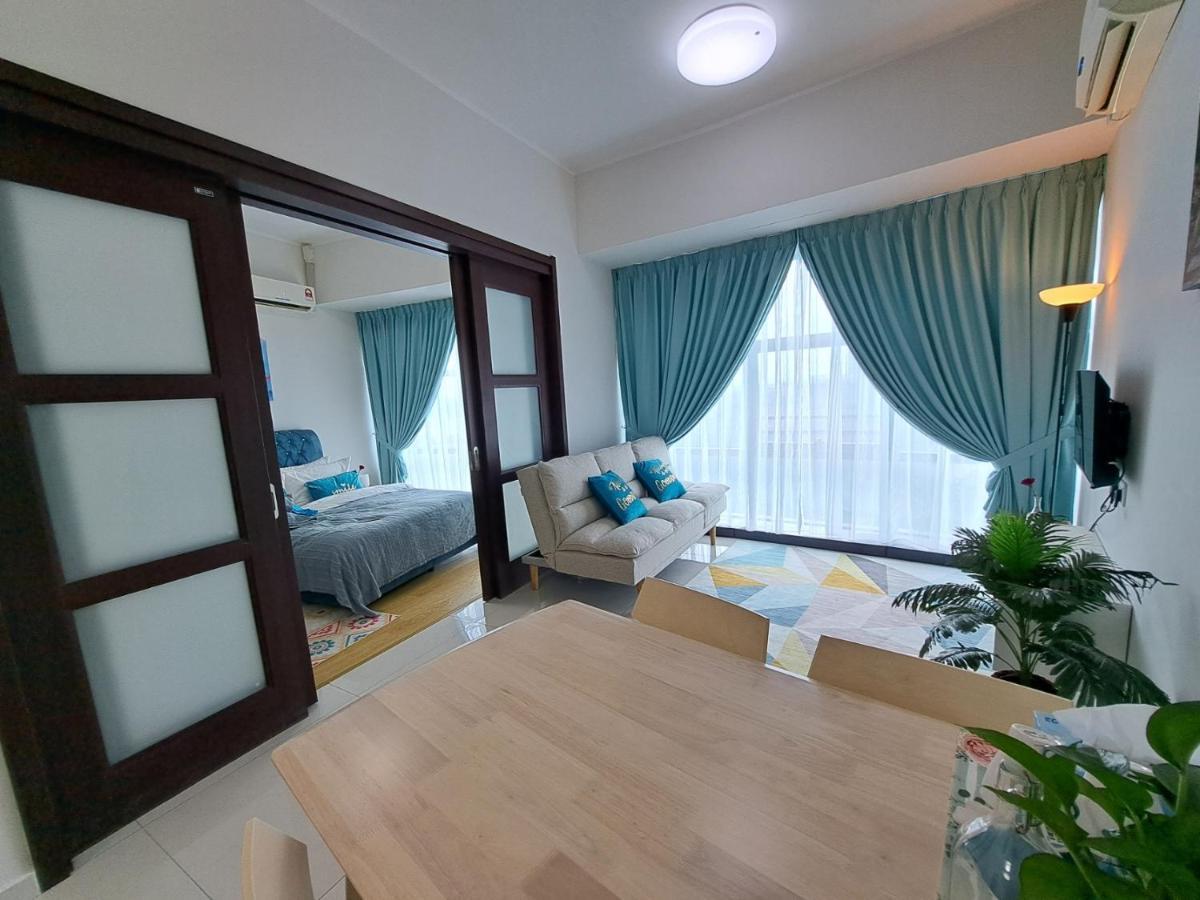 Cozy Home Country Garden At Dangabay Of Jb, Free Wifi And Streaming Джохор Бахру Екстериор снимка