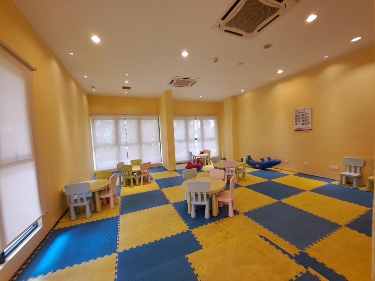 Cozy Home Country Garden At Dangabay Of Jb, Free Wifi And Streaming Джохор Бахру Екстериор снимка